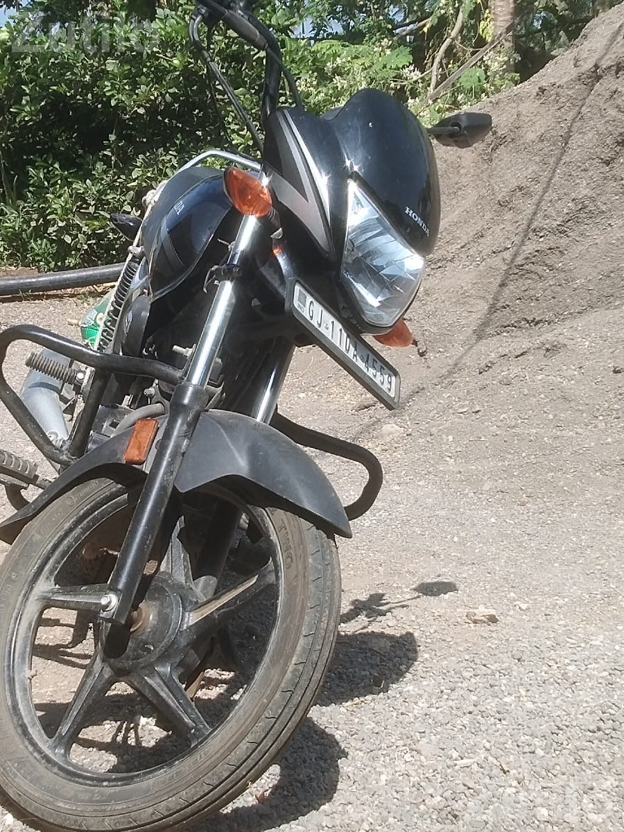Honda Shine 100cc Bike 8 Months Old