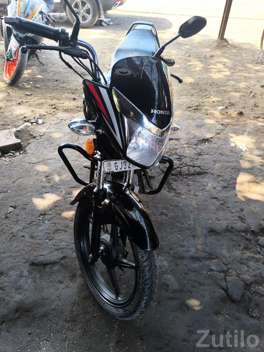 Honda CB Shine 2018 Bike Single Owner - Bikes - Veraval - Image 3
