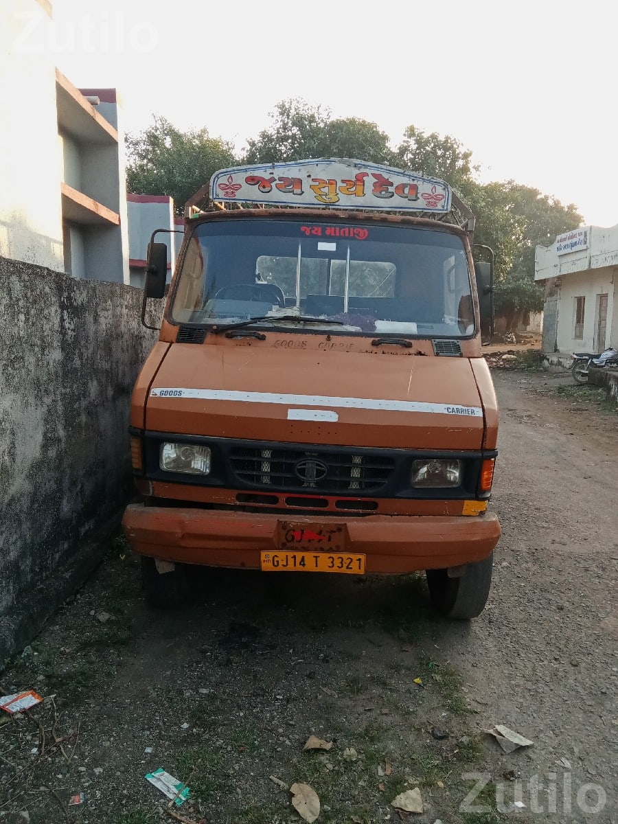 Tata 709 Goods Carrier Truck 1997
