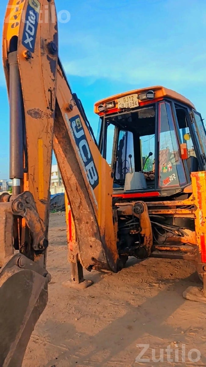 JCB 3DX 2011 Backhoe Loader with Breaker - બાંધકામના વાહનો - મુન્દ્રા - Image 2