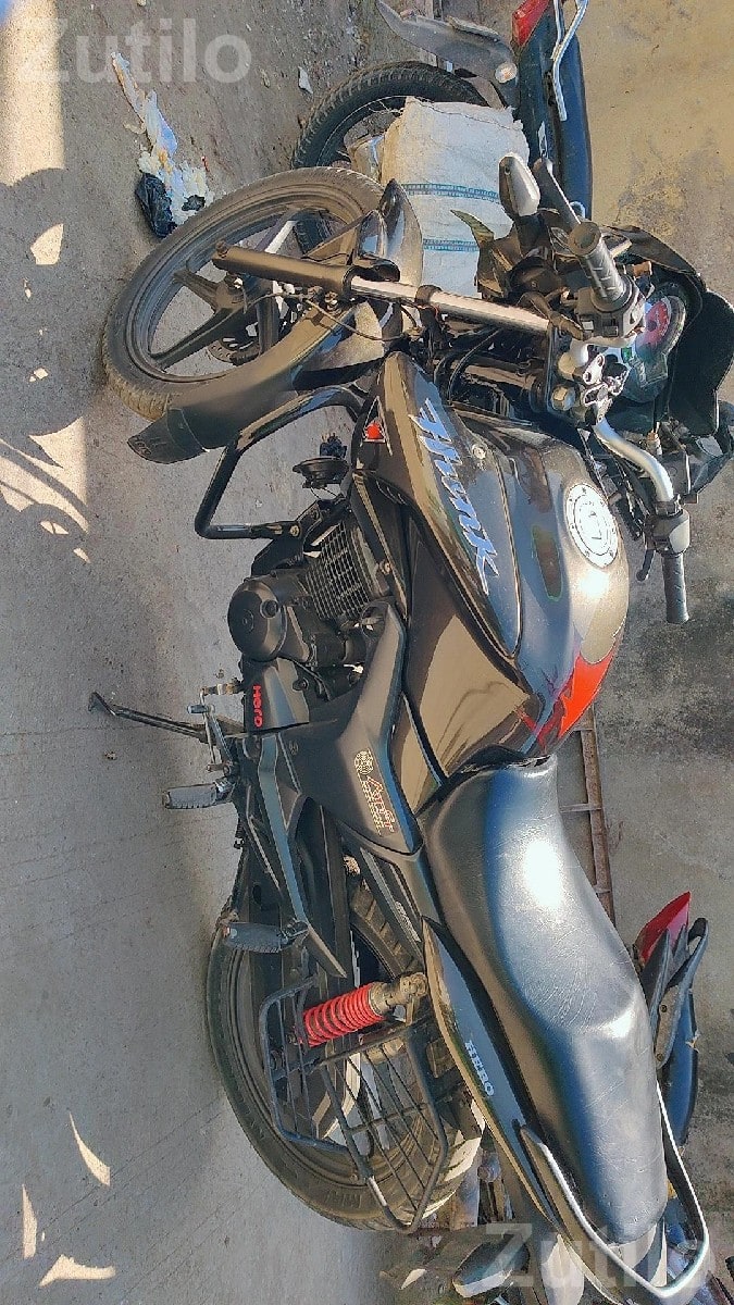 Hero Hunk 2015 Motorcycle - Bikes - Junagadh City - Image 2