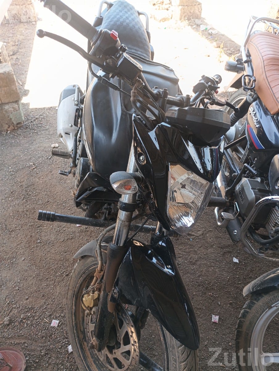 Yamaha FZ V1 Black Bike