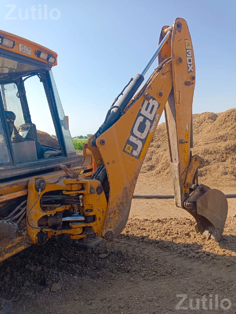 JCB 3DX Backhoe Loader 2012 Model