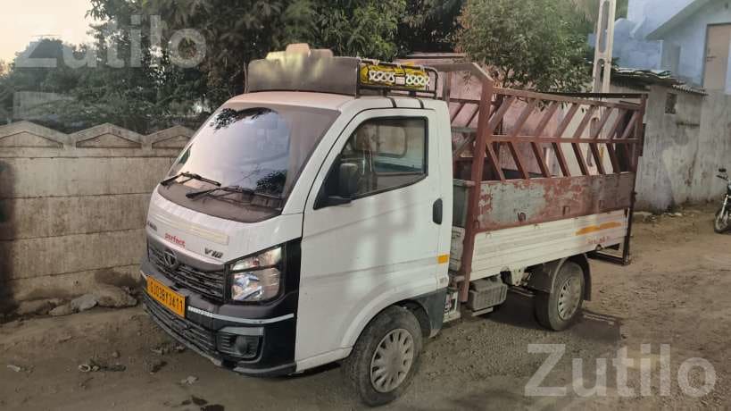 Tata Intra V10 Loading Truck 2022 - Trucks & Lorries - Rajkot City - Image 2