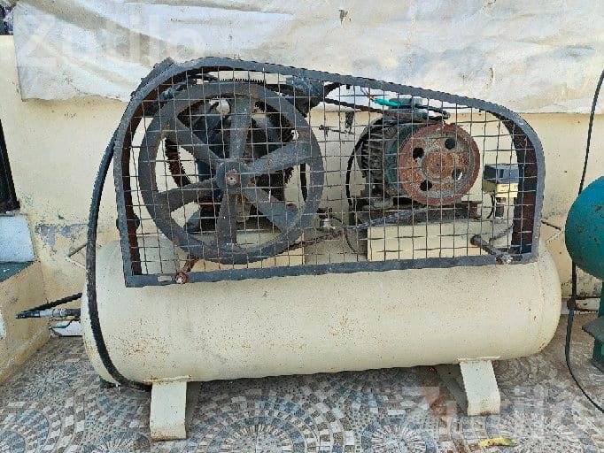 Garlic Peeling Machine Used for 1 Year Garlic Peeling Machine Used for 1 Year