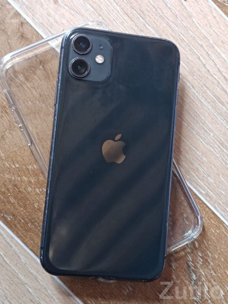 Apple iPhone 11 128GB with Bill and Box Apple iPhone 11 128GB with Bill and Box