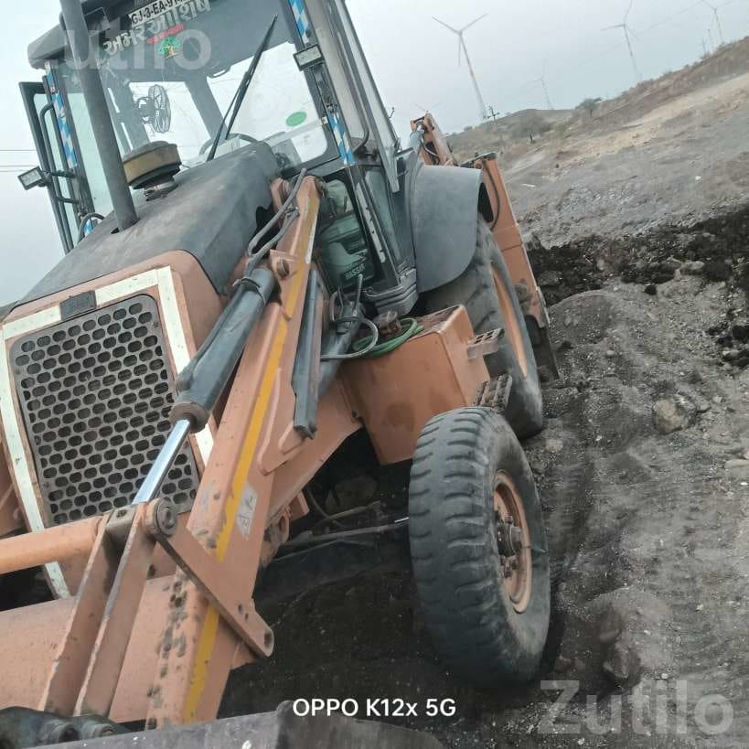 L&T 2011 Construction Loader Vehicle - Construction Vehicles - Jasdan - Image 3