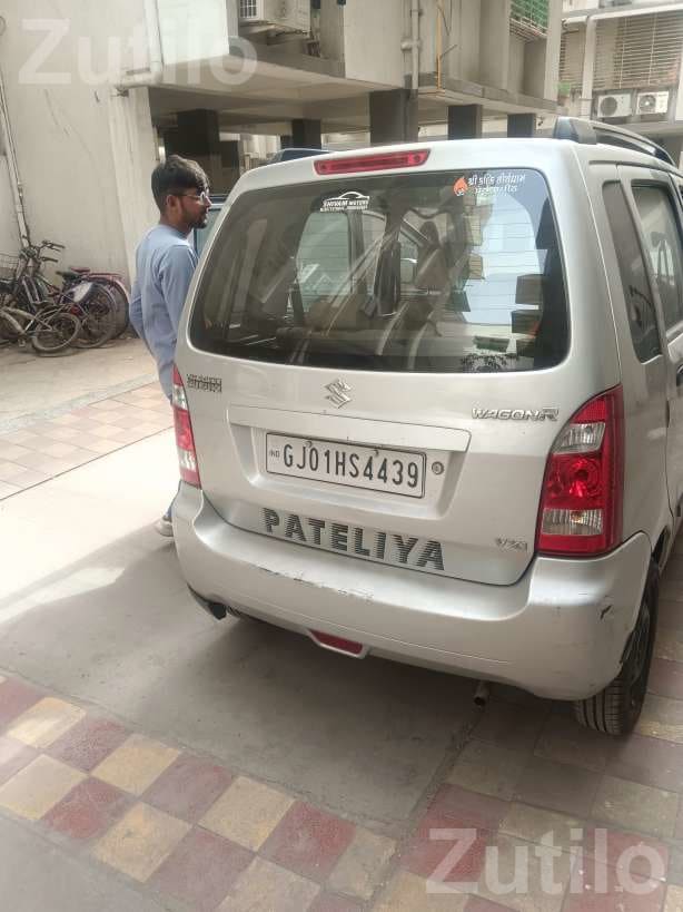 2009 Maruti Suzuki Car with Power Steering - Cars - Ahmedabad City - Image 4