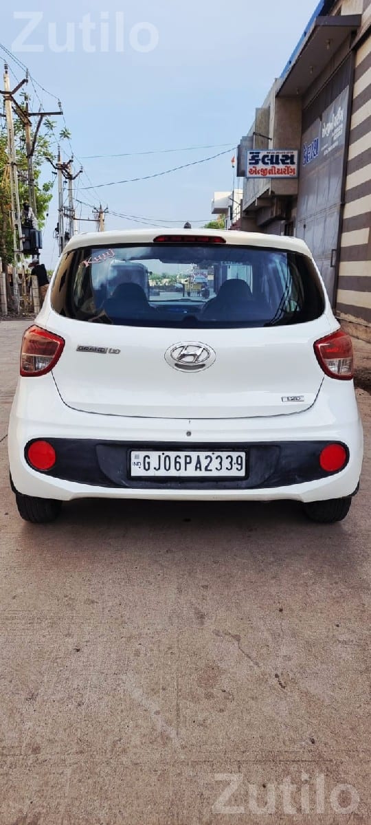 Hyundai i10 2019 Car with AC and Power Windows - Cars - Gondal - Image 2