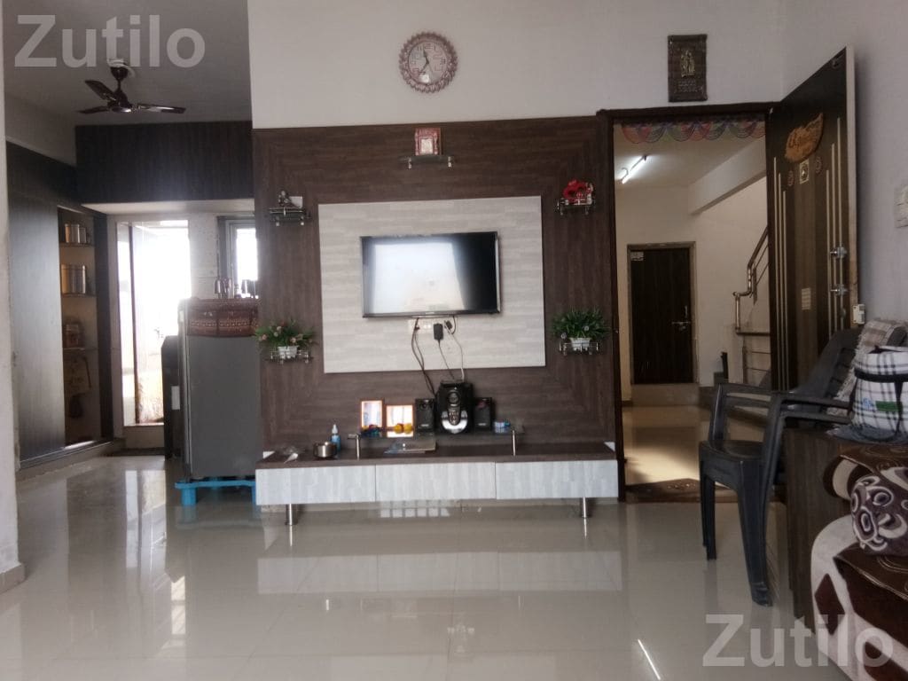 Full Furnished Penthouse 1600 Sq Ft for Sale - House for Sale - Surat City - Image 2