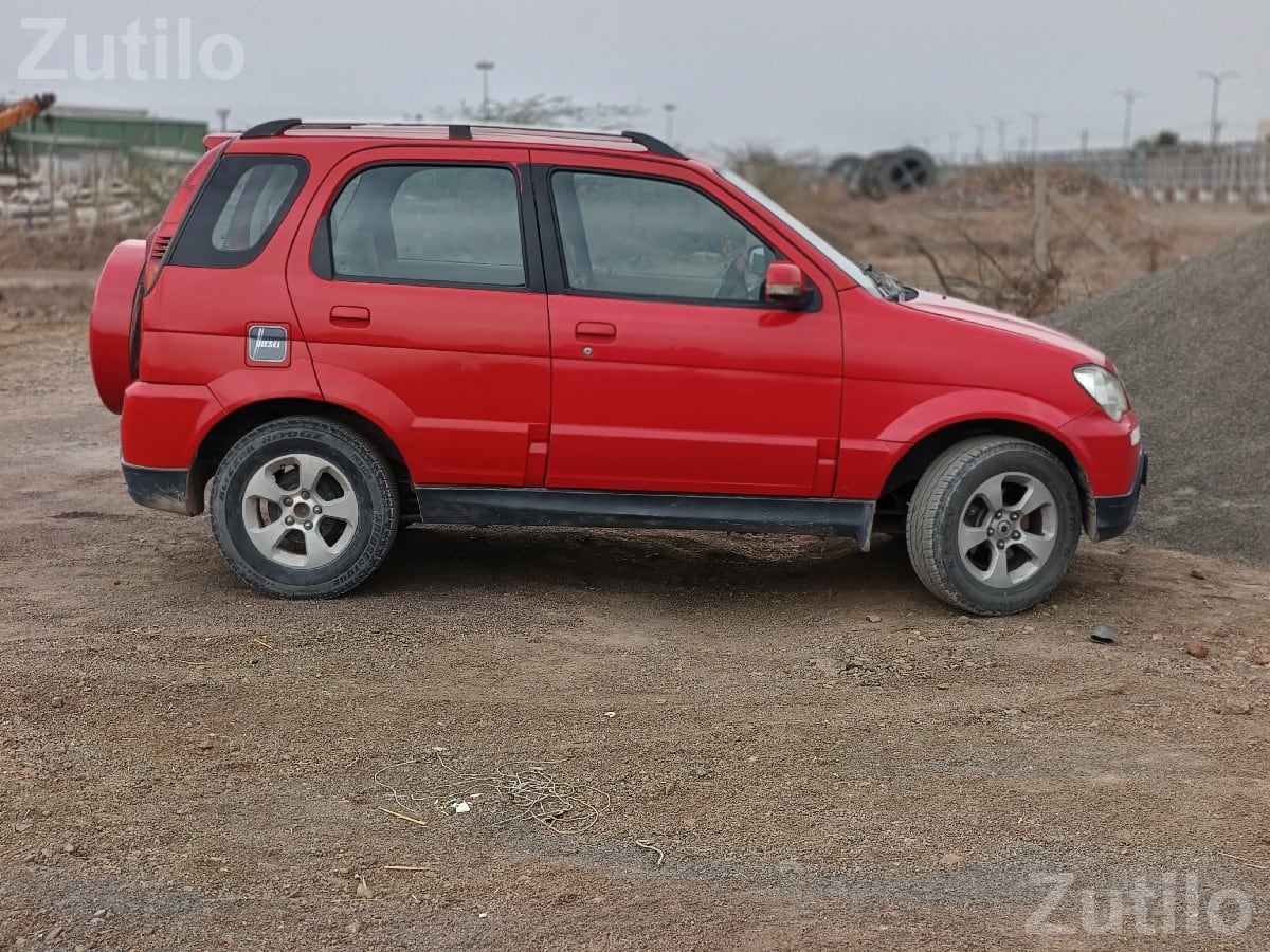 2015 Premier Rio Red Car 58000 Km 2015 Premier Rio Red Car 58000 Km