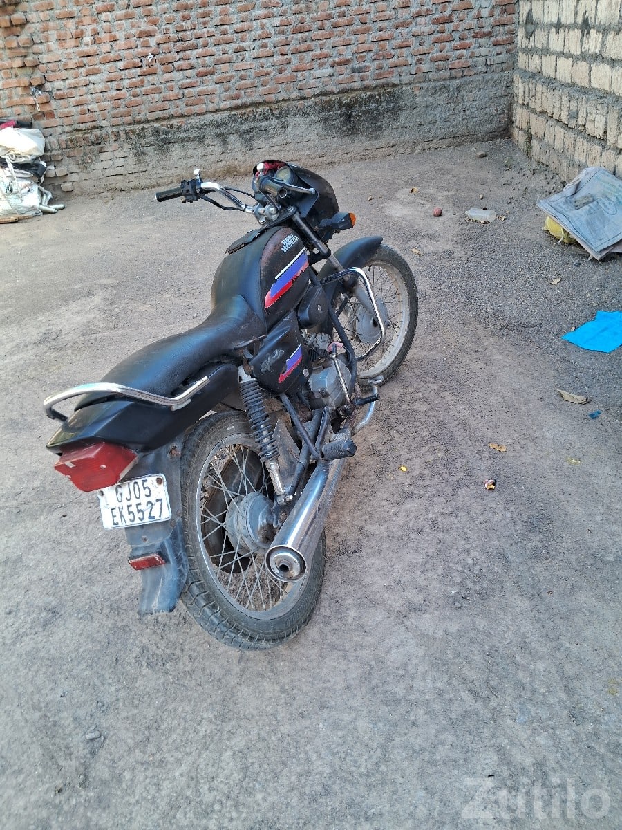 Hero Splendor Plus 2006 Motorcycle Hero Splendor Plus 2006 Motorcycle