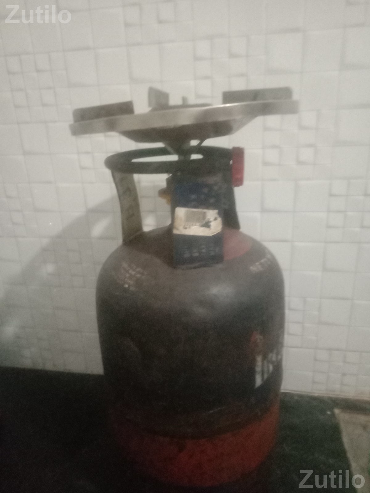 Gas Batla 5 kg  With Cooking Stand - Geysers / Water Heaters - Ahmedabad City - Image 3