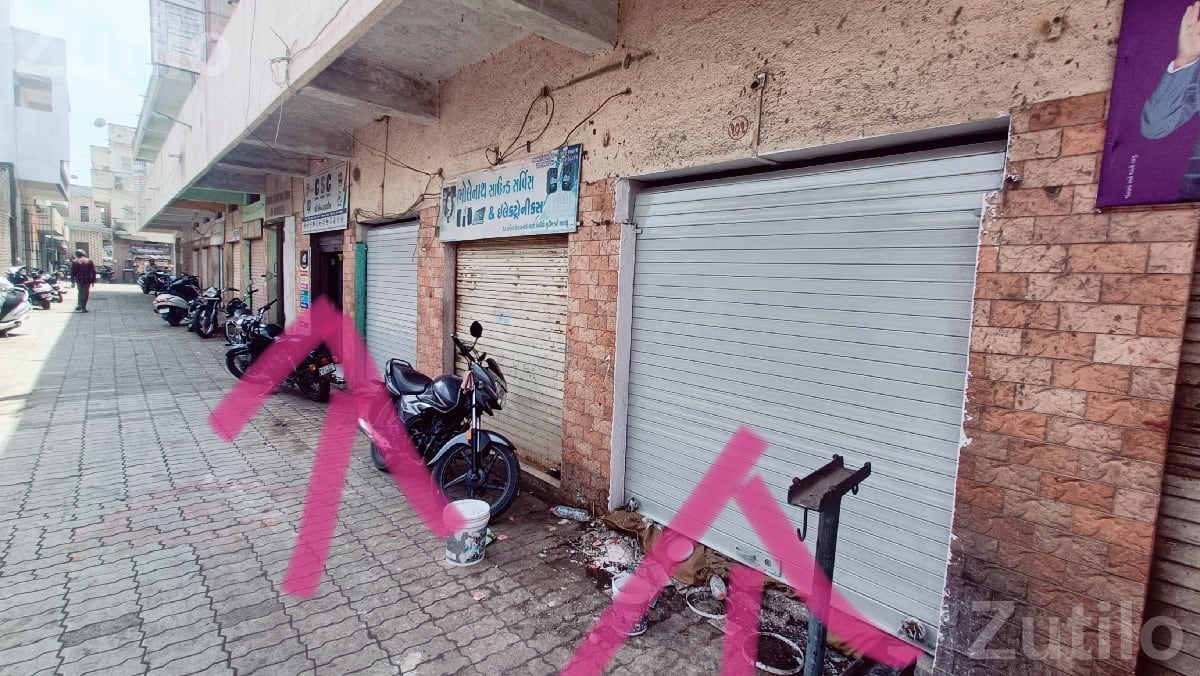 2 Commercial Shops for Sale in Complex