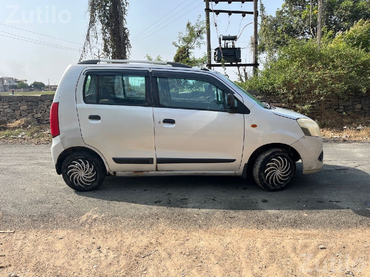 2011 Maruti Suzuki WagonR LXI Car - કાર - પોરબંદર - Image 3
