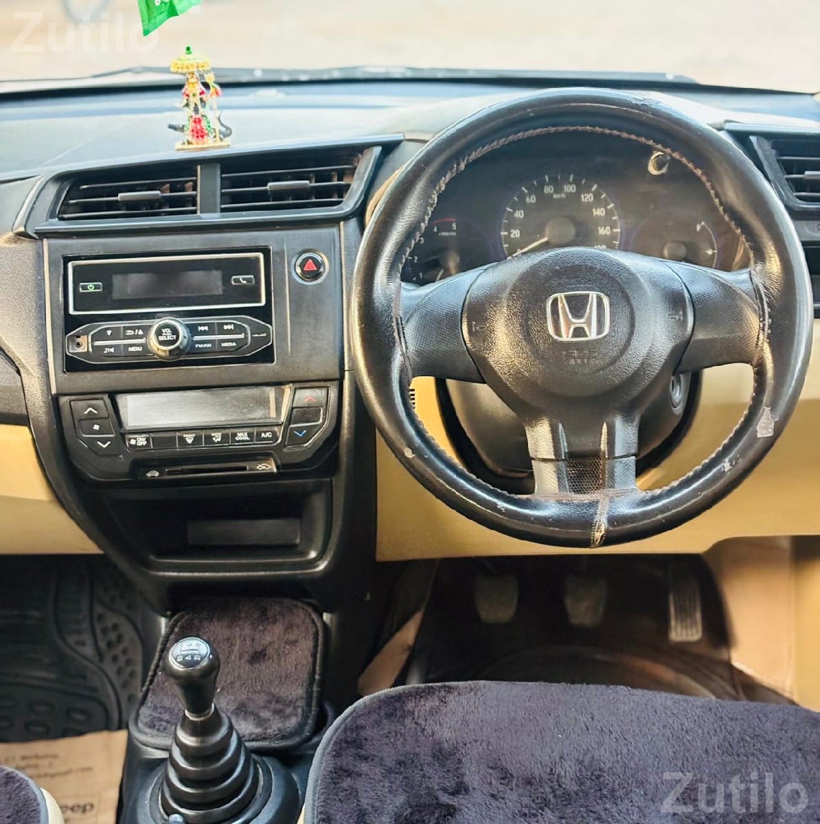 2015 Maruti Suzuki Swift VXI Petrol - Cars - Rajkot City - Image 2
