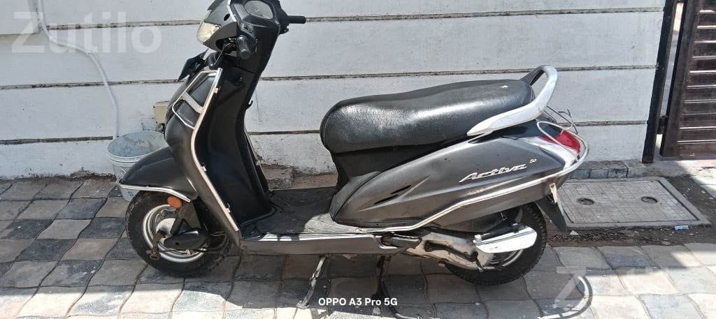 2019 Scooter for Sale with Insurance and Fitness - Bikes - Vadodara City - Image 4