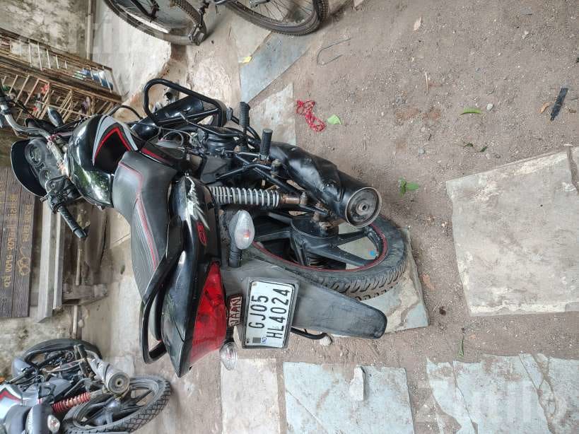Honda Shine 2012 Bike 30000 km - Bikes - Surat City - Image 3
