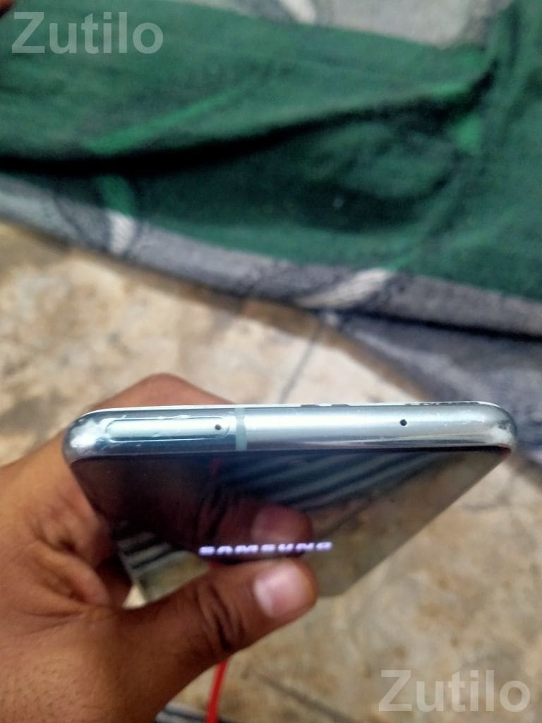 Samsung Galaxy S20 FE 8GB 128GB - Mobile Phones - Junagadh City - Image 3