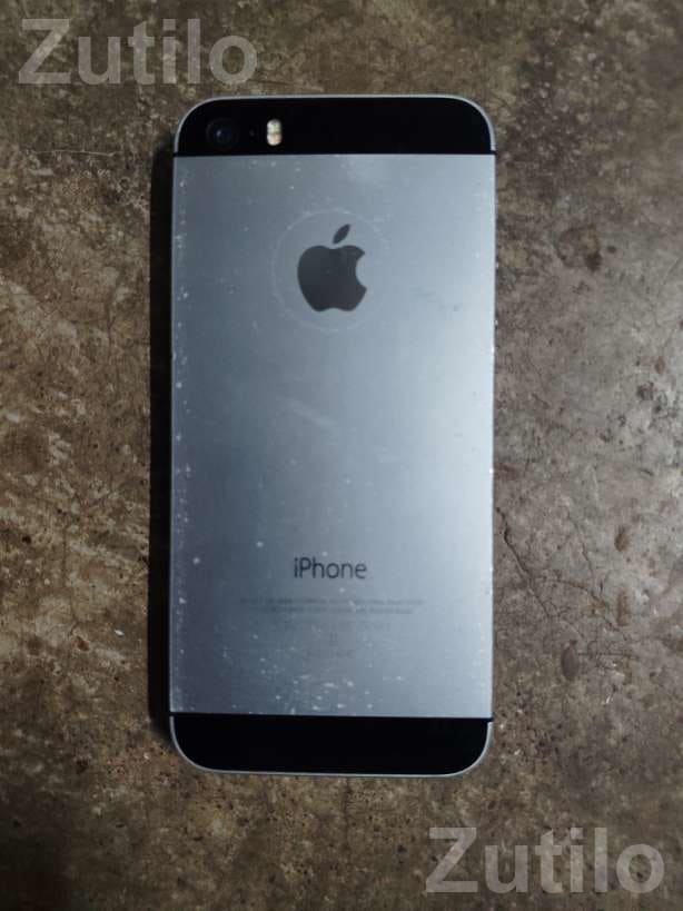 Apple iPhone 5s Smartphone Apple iPhone 5s Smartphone