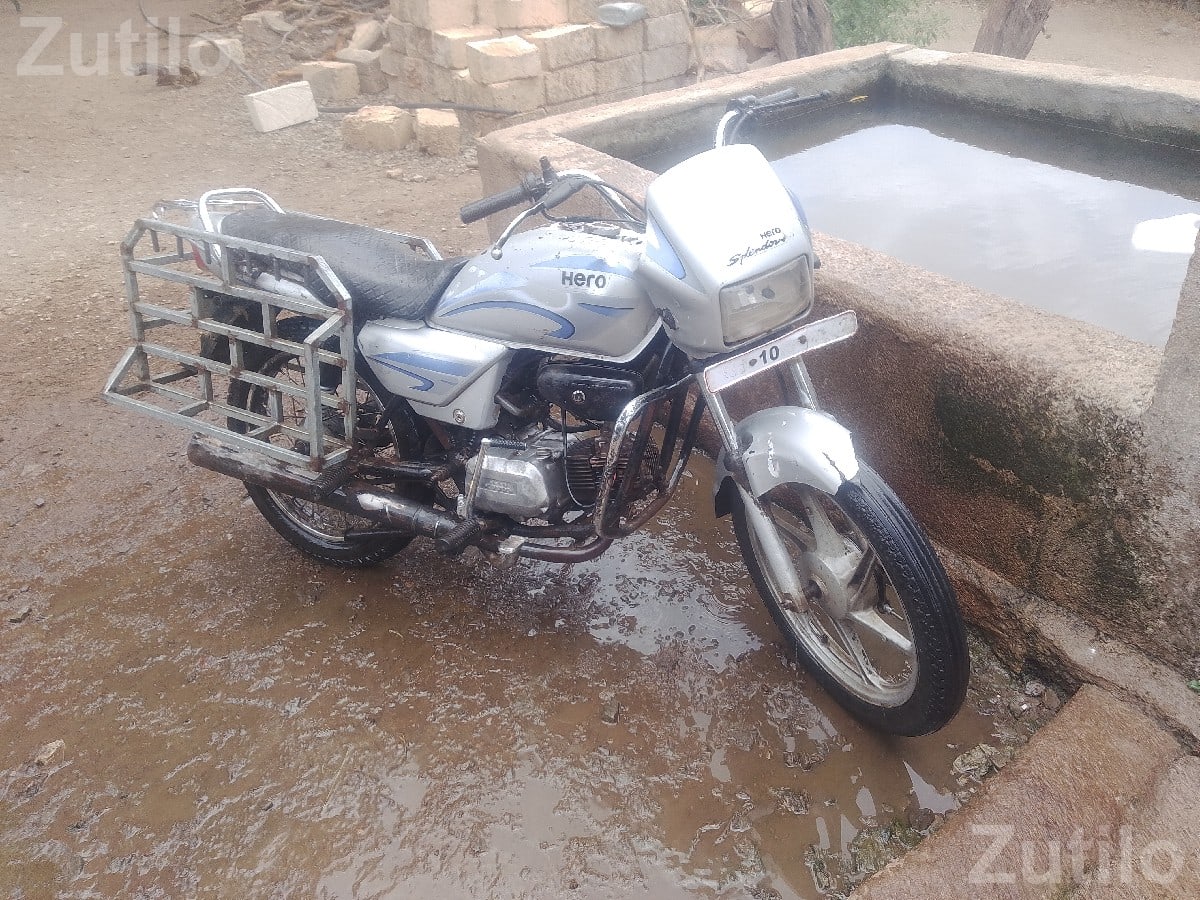 Motorcycle with Custom Side Carrier Frame - બાઇક્સ - જામજોધપુર - Image 2