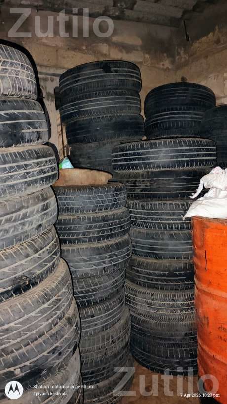 Used Tractor and Four Wheeler Tyres - ઓટો પાર્ટ્સ - માંગ્રોળ - Image 5
