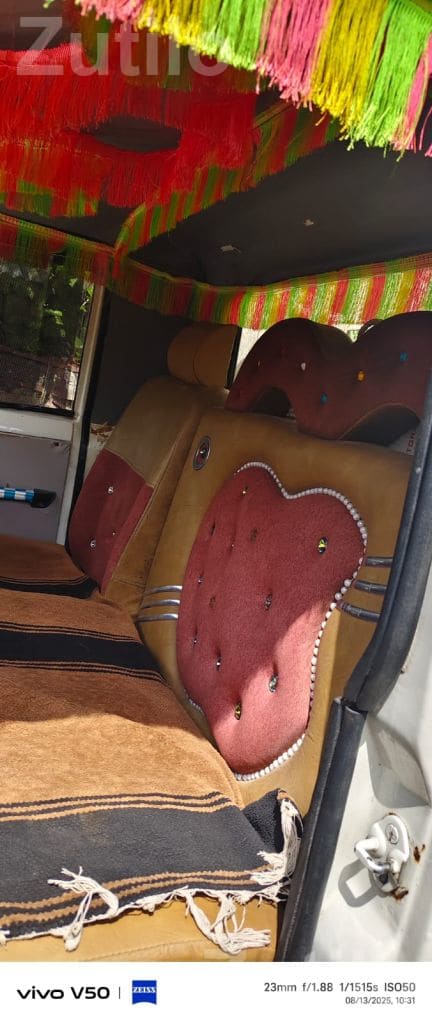 2010 Car for Sale with Insurance and Passing - કાર - બાગસરા - Image 4