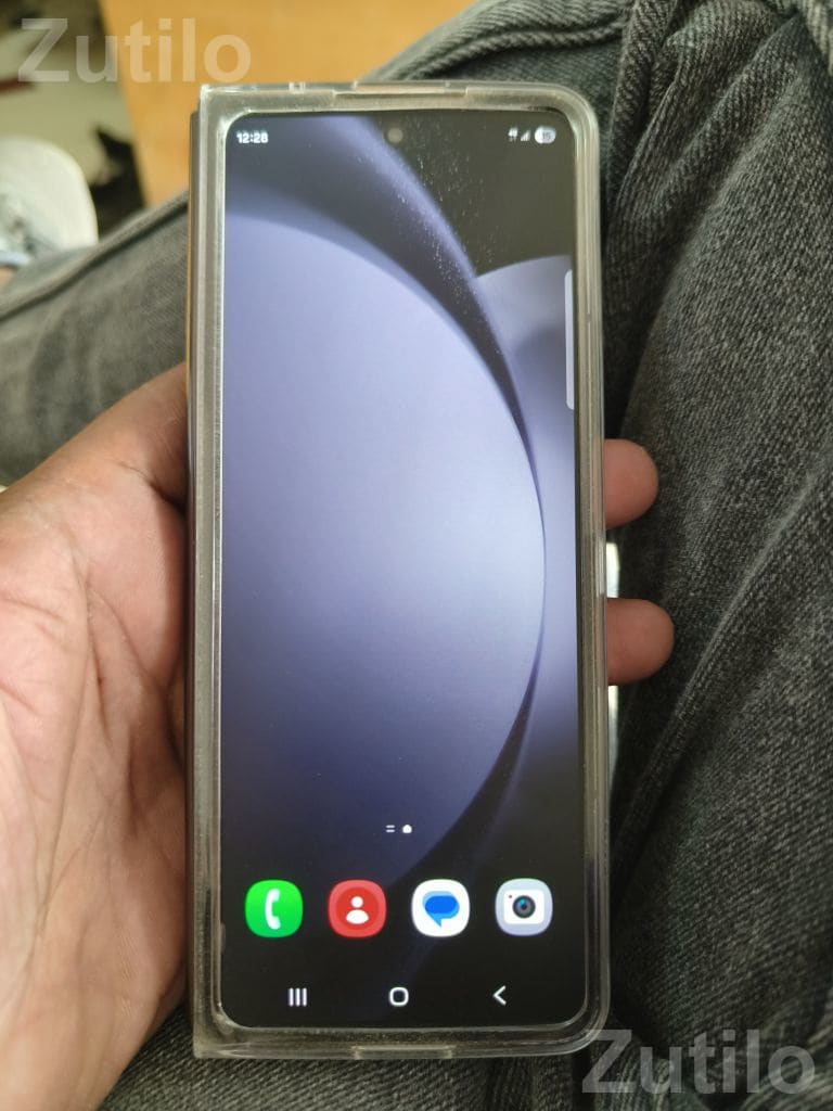 Samsung Galaxy Z Fold 5 12GB 512GB with Box Samsung Galaxy Z Fold 5 12GB 512GB with Box