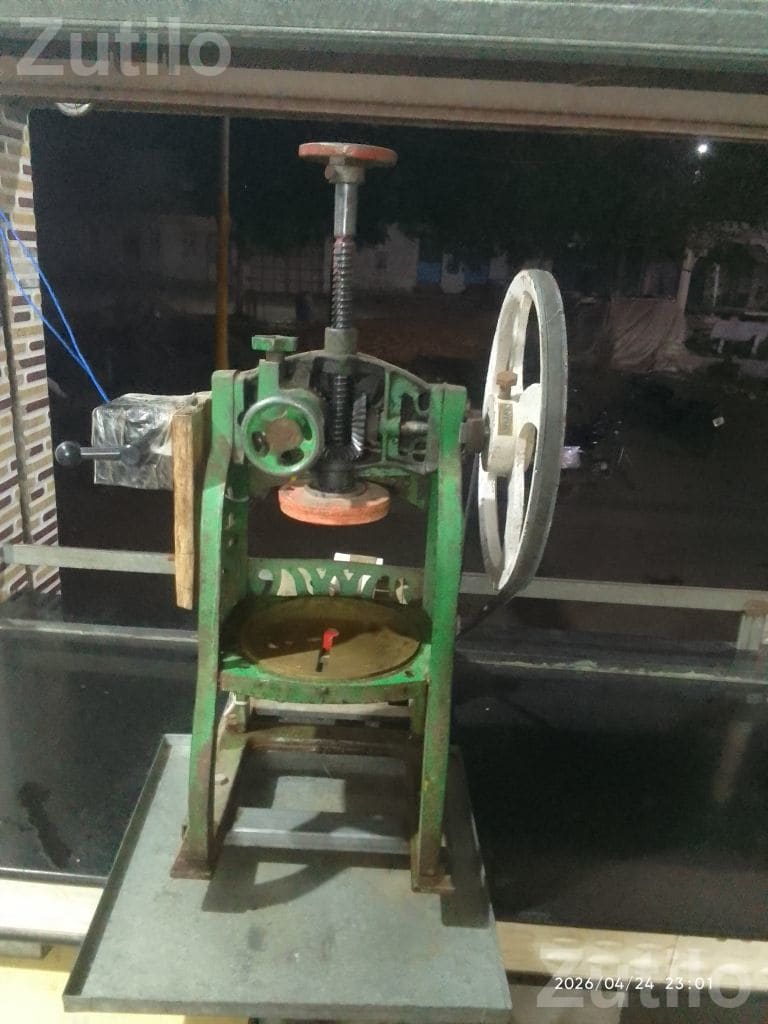 Gola Making Machine in Working Condition