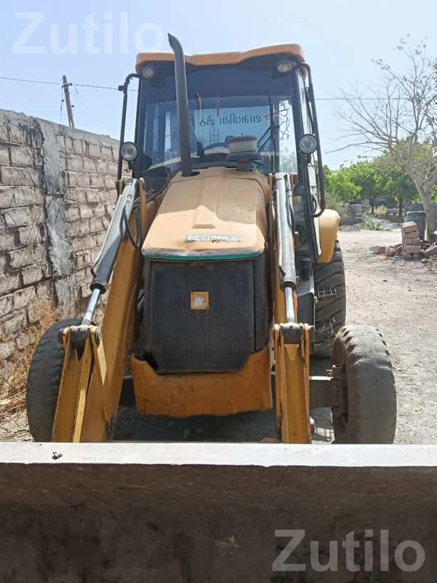 2013 JCB Backhoe Loader - બાંધકામના વાહનો - બાબરા - Image 2