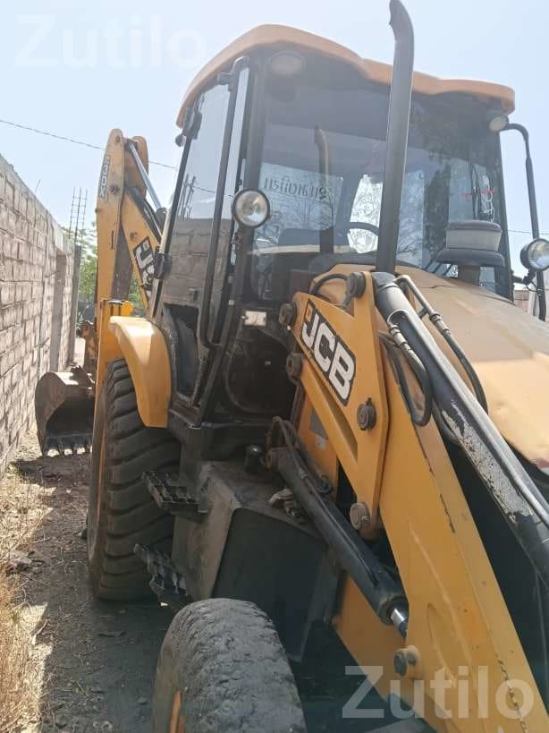2013 JCB Backhoe Loader - બાંધકામના વાહનો - બાબરા - Image 4
