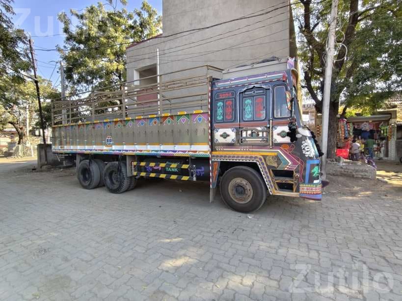 Ashok Leyland 2015 Goods Truck - Trucks & Lorries - Dhari - Image 2
