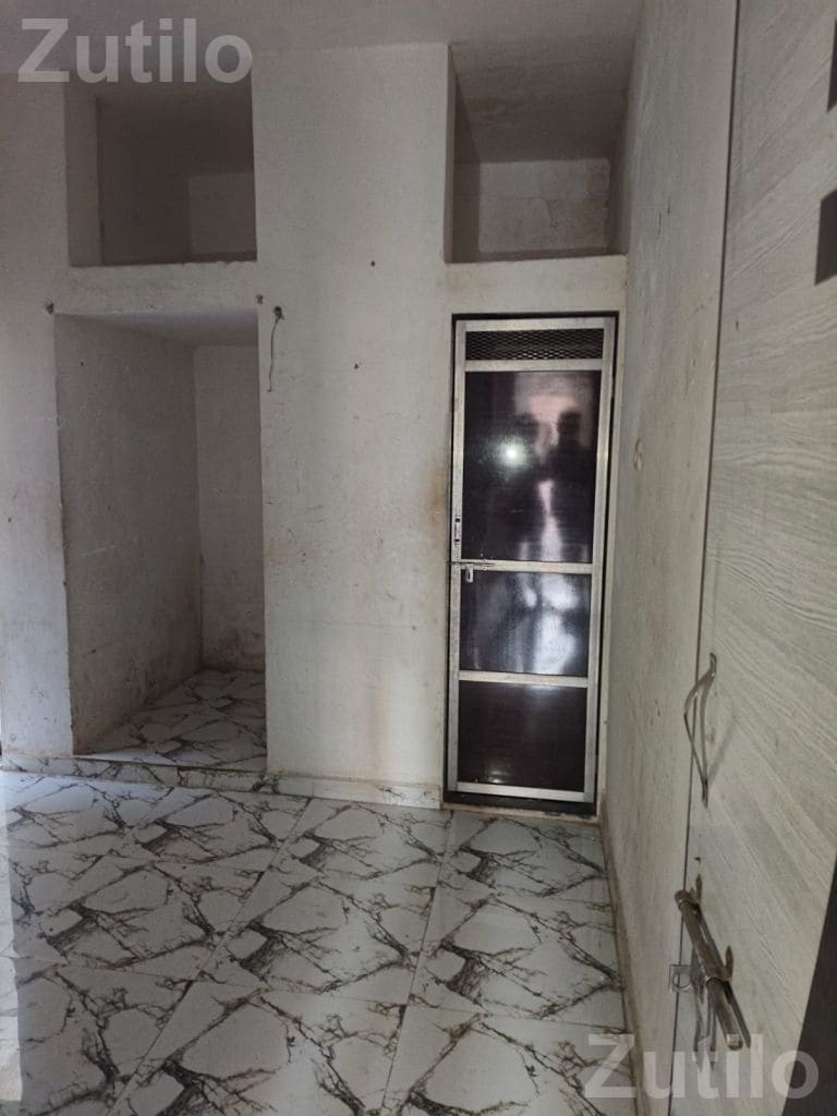 2 Room Kitchen House for Sale - House for Sale - Savarkundla - Image 2