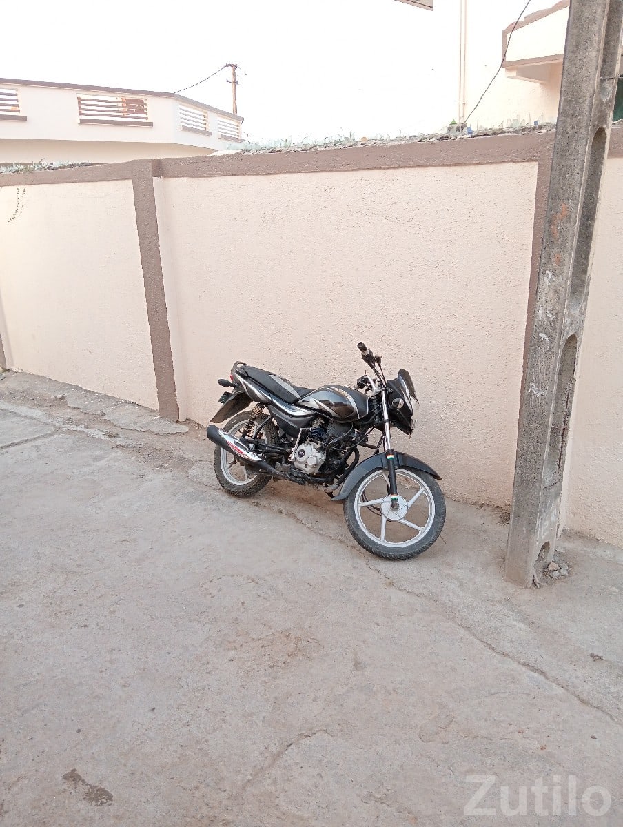 Bajaj Platina 100cc Bike Bajaj Platina 100cc Bike