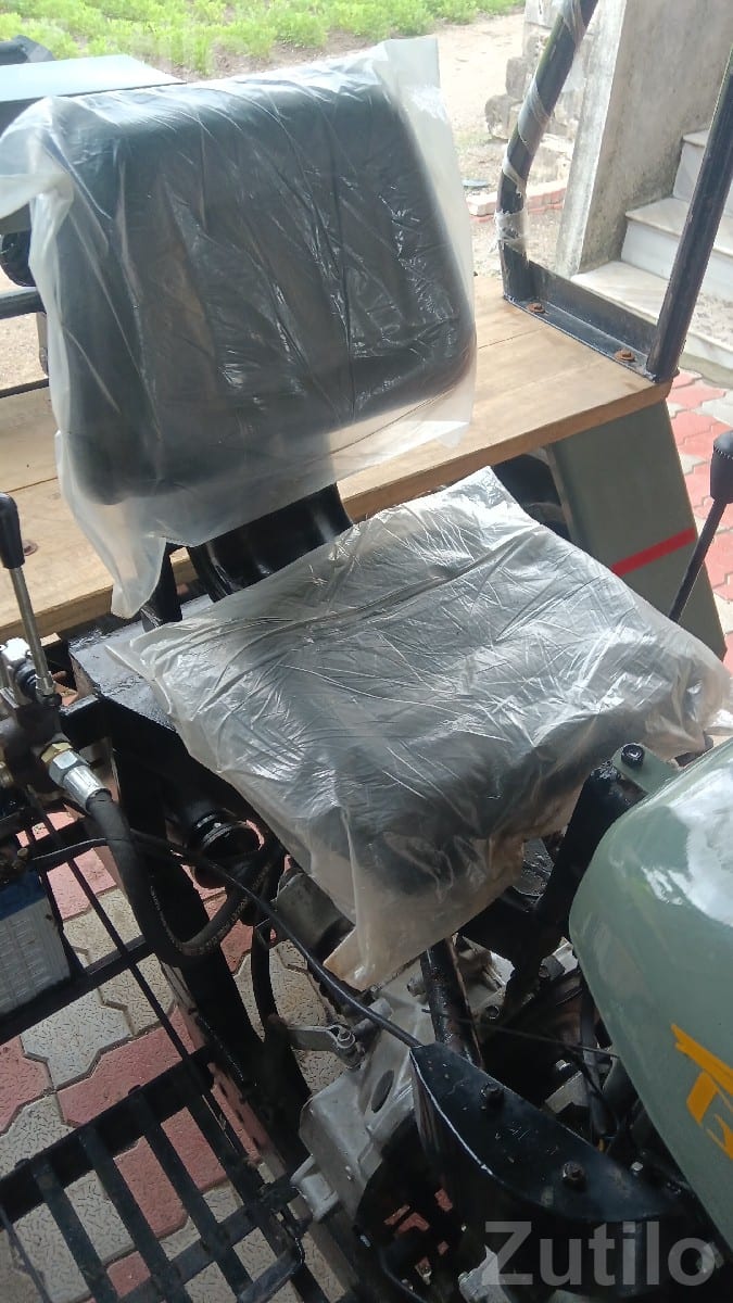 Sanedo Vehicle Seat for Sale - ઓટો પાર્ટ્સ - પોરબંદર - Image 3