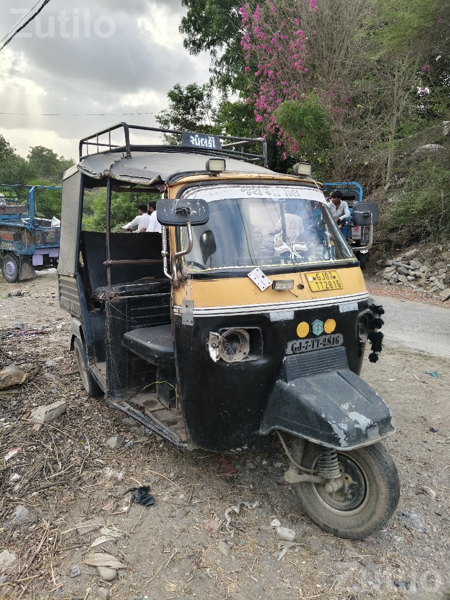 Piaggio Auto Rickshaw 2009 Model - ઓટો રિક્ષા - મેન્ડરડા - Image 2