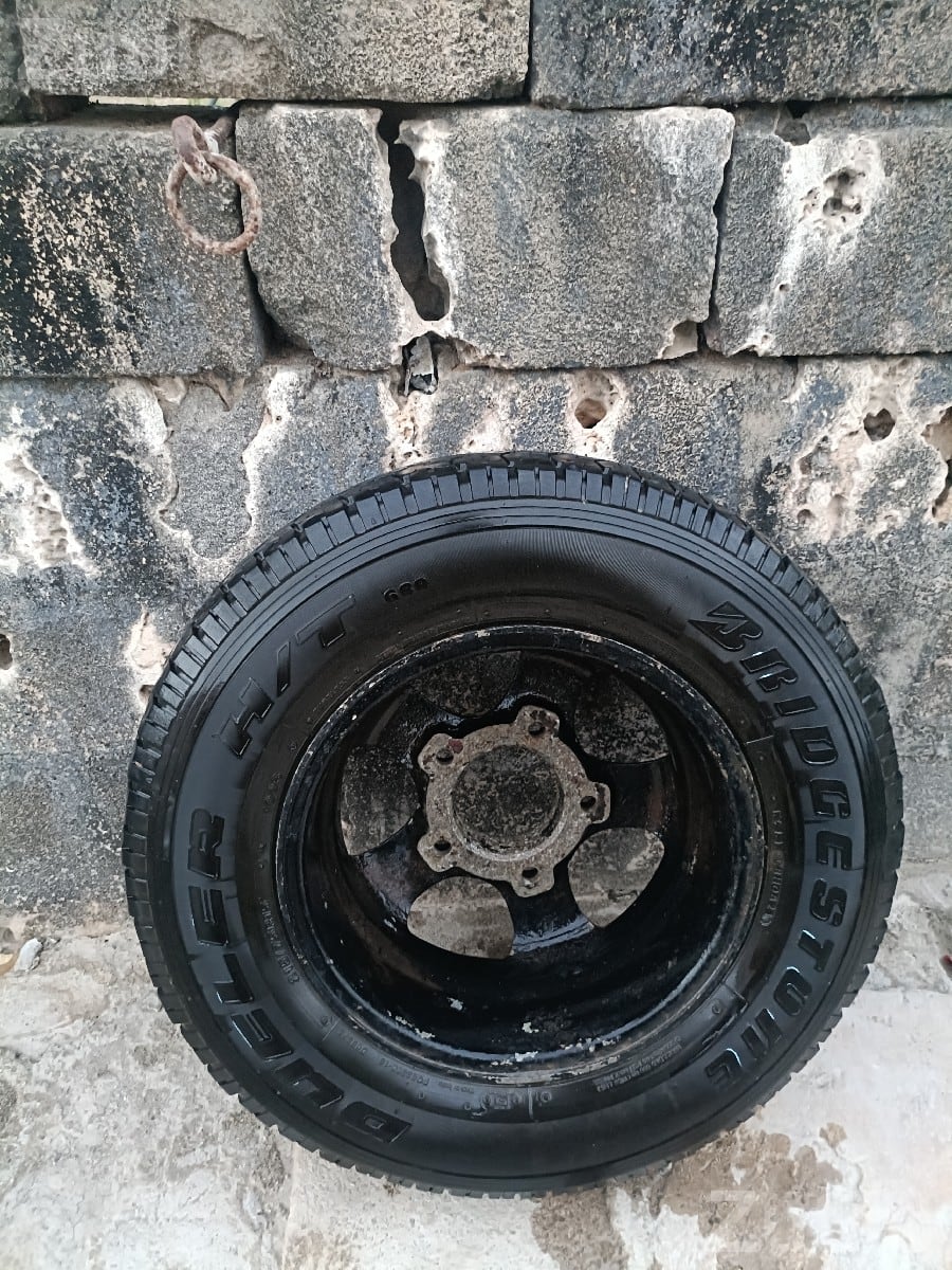 Bolero Tyre and Wheel Plate for Sale - ઓટો પાર્ટ્સ - પોરબંદર - Image 3