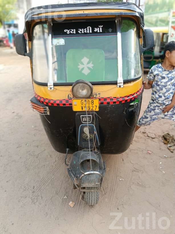 2010 Auto Rickshaw with New Tyres - ઓટો રિક્ષા - ડીસા - Image 2