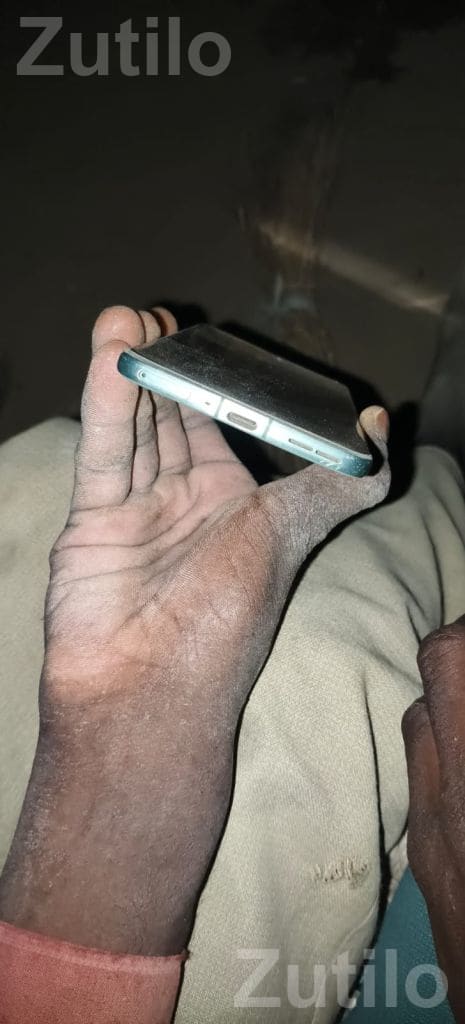 Motorola Moto G70 Mobile Phone - મોબાઇલ ફોન - વાવ - Image 3