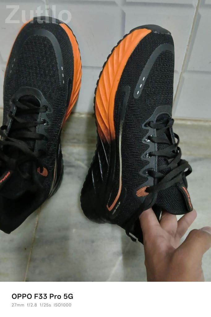 Sports Shoes Size 10 Black and Orange - ફૂટવેર - પાલનપુર - Image 2