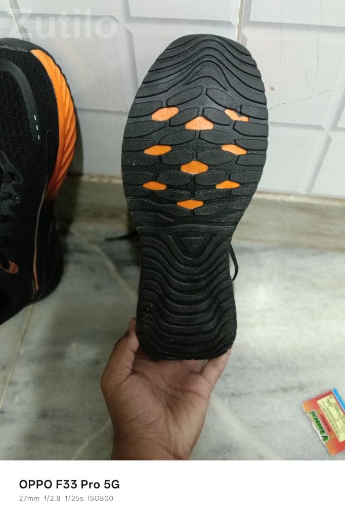 Sports Shoes Size 10 Black and Orange - ફૂટવેર - પાલનપુર - Image 4