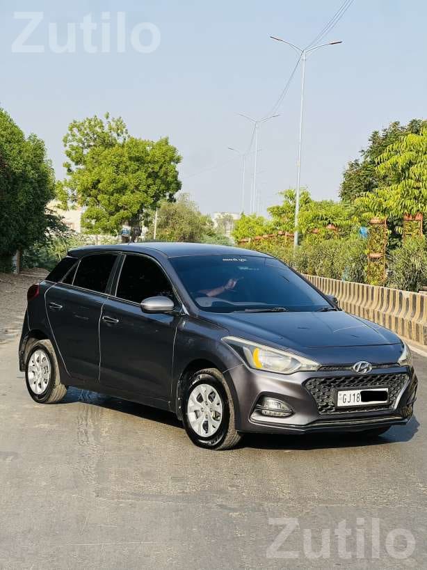 Hyundai i20 Sportz 2018 Diesel - કાર - ભાવનગર શહેર - Image 2
