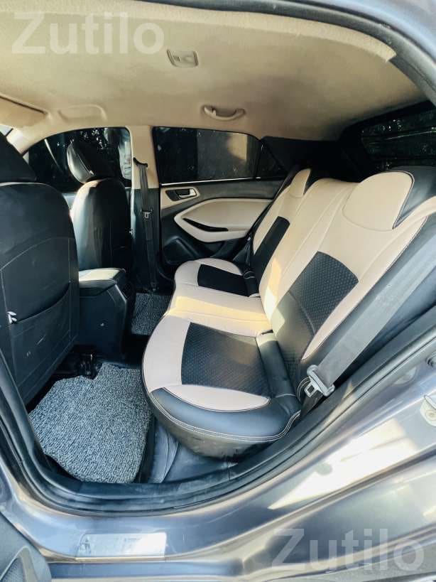Hyundai i20 Sportz 2018 Diesel - કાર - ભાવનગર શહેર - Image 3