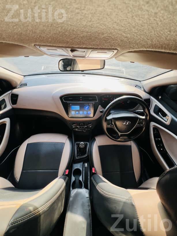 Hyundai i20 Sportz 2018 Diesel - કાર - ભાવનગર શહેર - Image 5