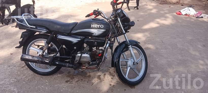 Hero Motorcycle 2011 Model 2nd Owner Hero Motorcycle 2011 Model 2nd Owner