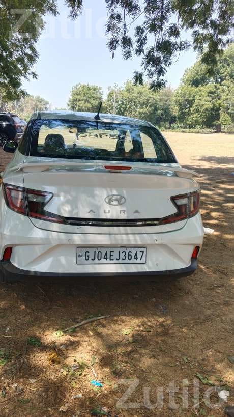 Cars for Rent Aura Dzire Ertiga Innova Crysta - ભાડે વાહનો - સિહોર - Image 3