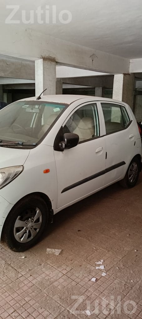 Hyundai i10 Magna 1.1 2013 Petrol CNG - કાર - જામજોધપુર - Image 2