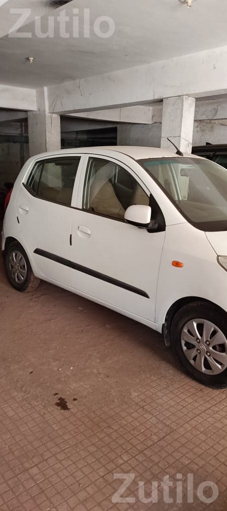Hyundai i10 Magna 1.1 2013 Petrol CNG - કાર - જામજોધપુર - Image 3