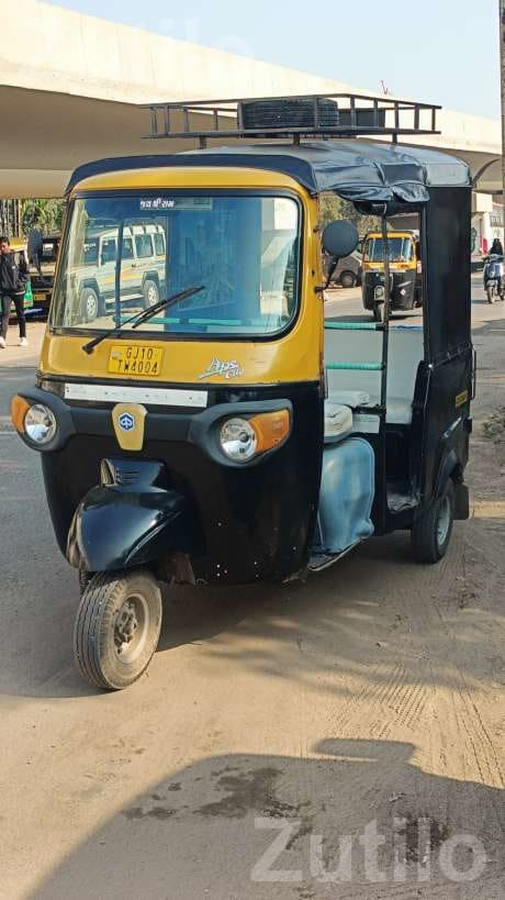 2016 Auto Rickshaw with All Documents 2016 Auto Rickshaw with All Documents