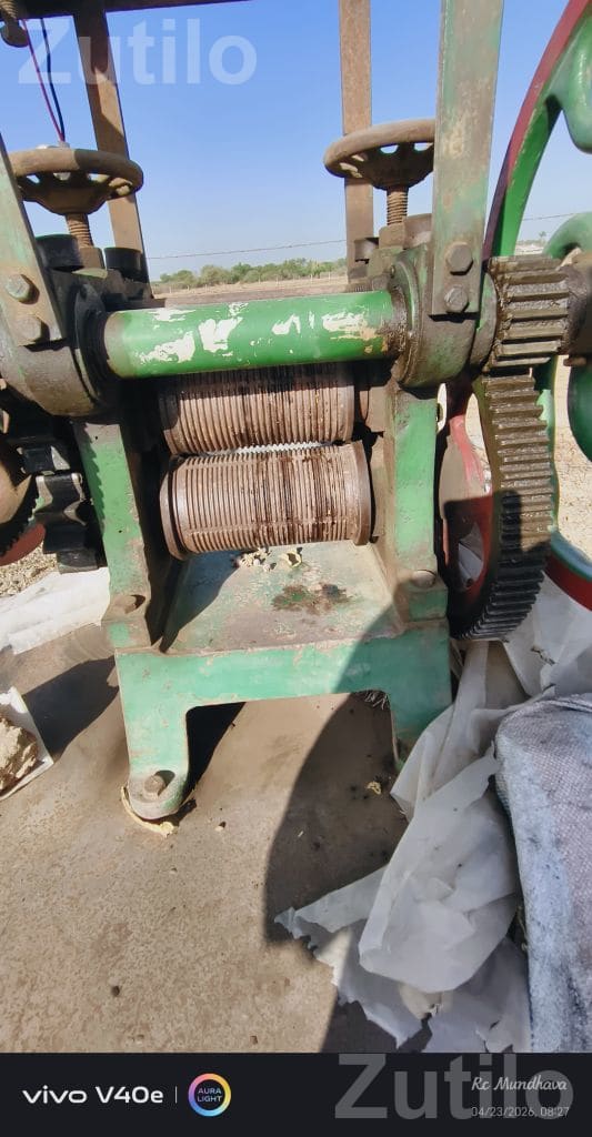 Sugarcane Juice Machine in Working Condition - મશીનરી - ઢ્રોલ - Image 5